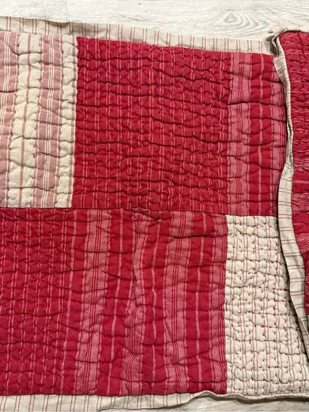 2 DanielCremieux Addison Barn Red Quilted Pick Stitched Standard Size Shams
